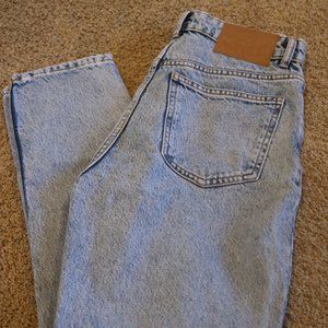 Zara Mom Jean - Light wash
